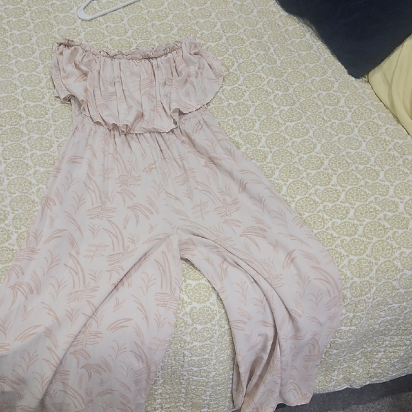 Grade & Catherine Pants - Chic Cream Jumpsuit with Flowing Wide-Leg Design w pockets